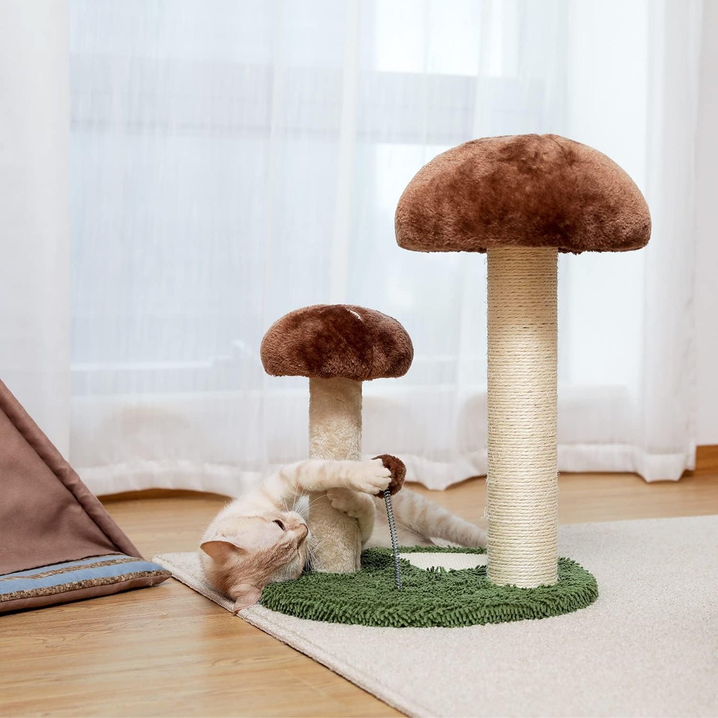 Mushroom-Shaped Cat Scratching Post with Interactive Toy Ball, Natural Sisal Design for Kittens and Small Cats